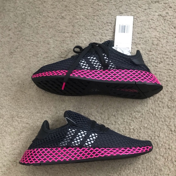 adidas deerupt runner shock pink